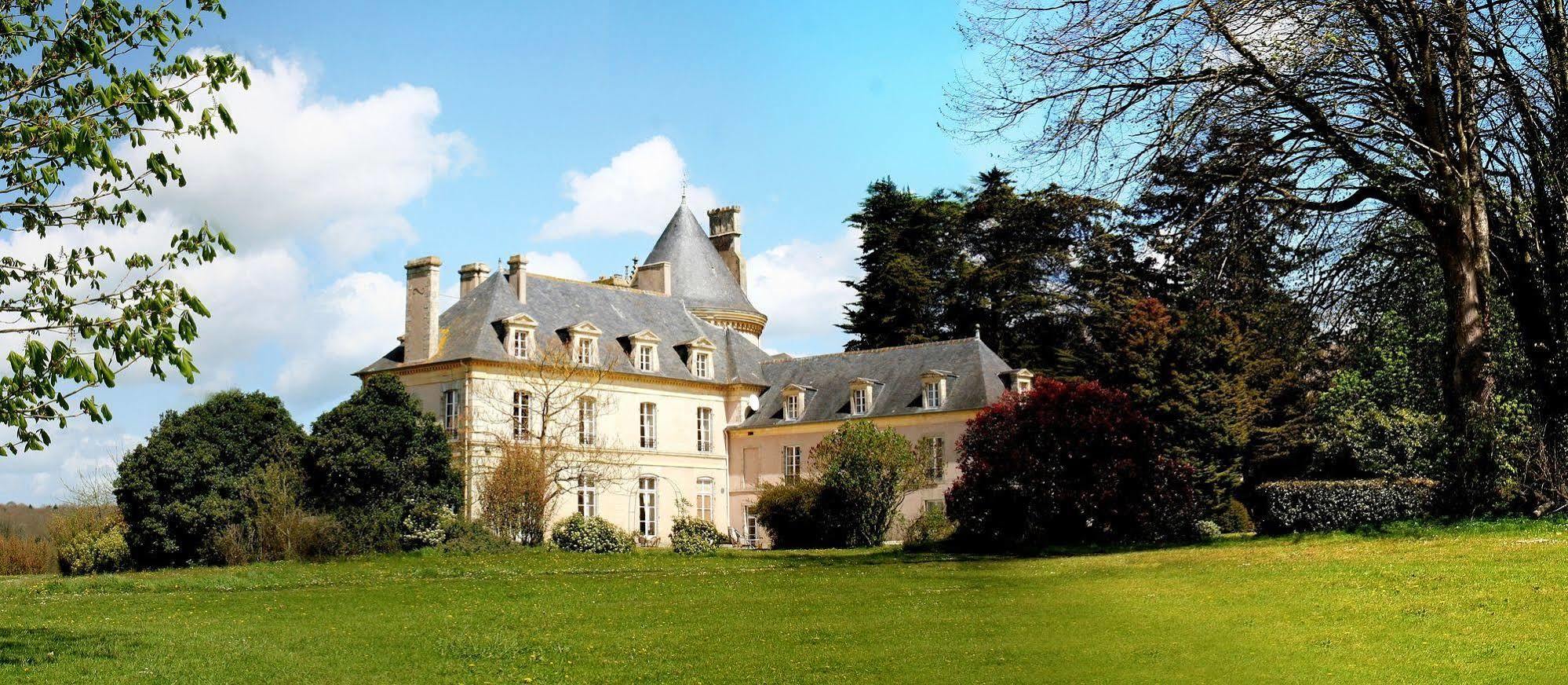 Hotel De Boisgelin Pléhédel Екстериор снимка